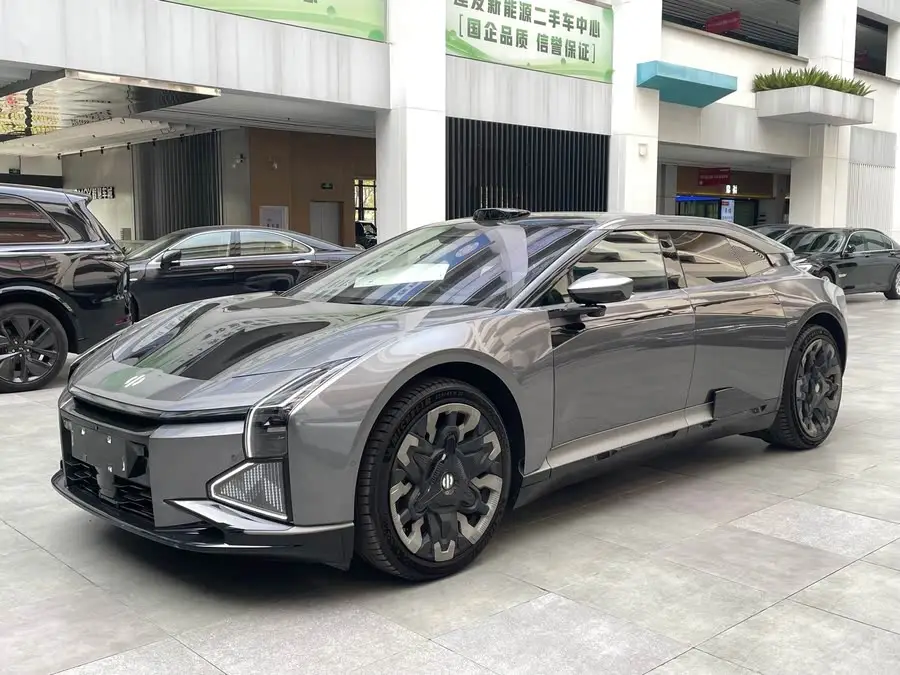 هايبي ز 2023 نسخة المقاعد الأربعة