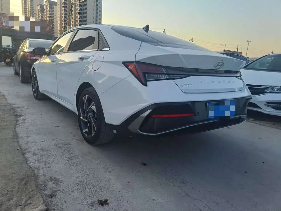 إلنترا 2023 1.5 لتر CVT GLX النخبة