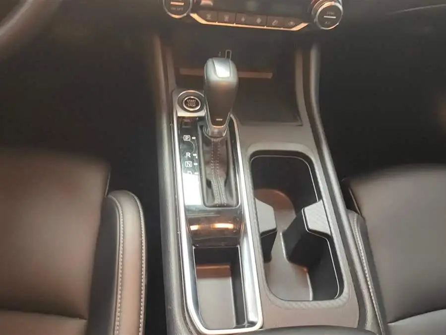 2021 نيسان سيلفي 1.6 لتر XL CVT إصدار استمتع