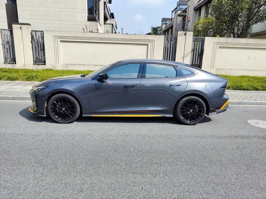 Changan UNI-V 2024 1.5T Premium Sport Model