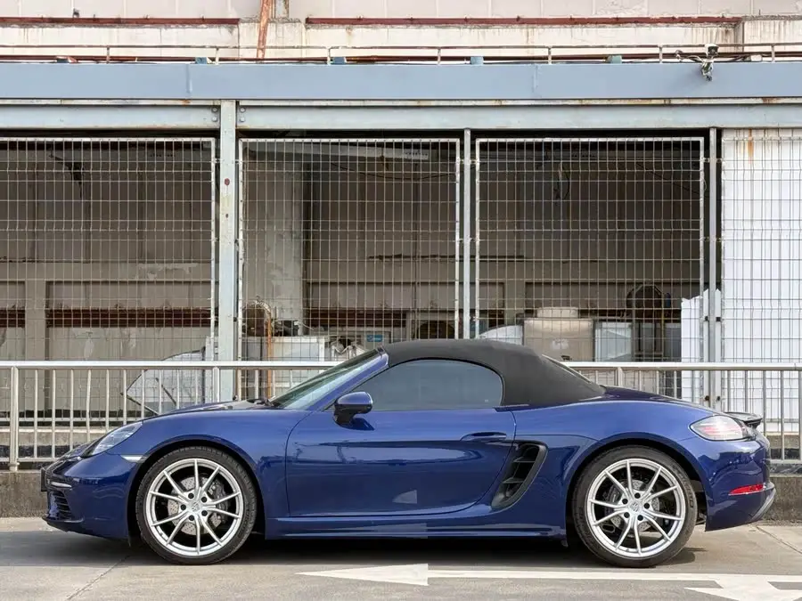 Porsche 718 2022 Boxster 2.0T