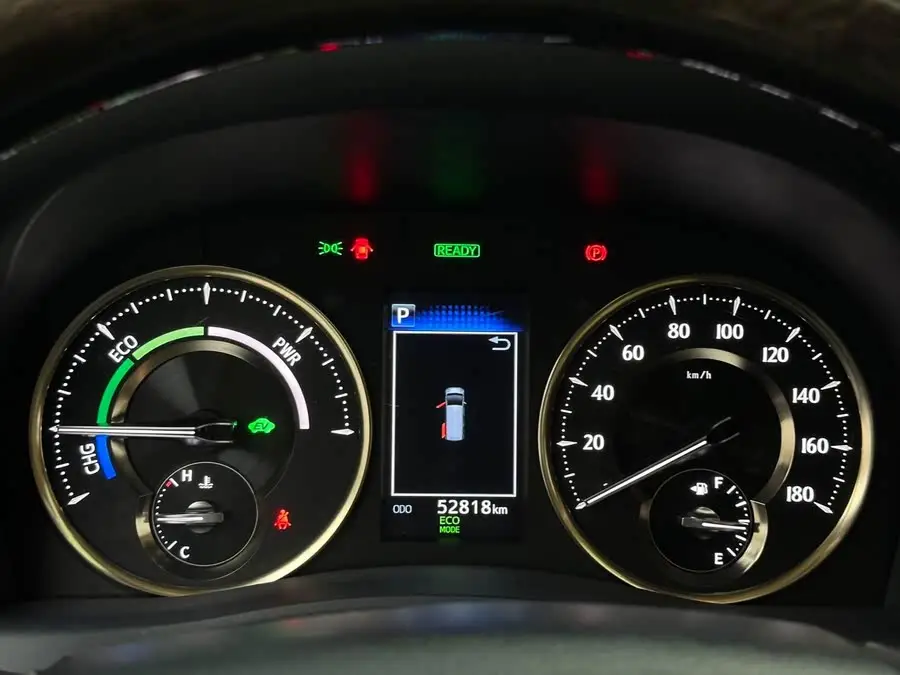 ألفارد 2020 هجين 2.5 لتر إصدار بريميوم