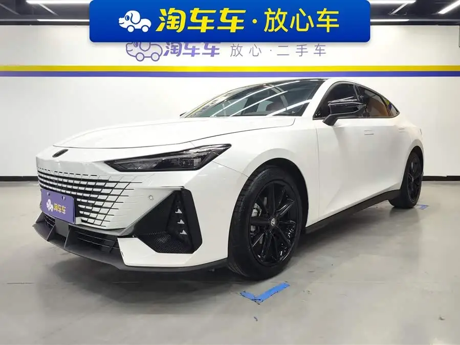 Changan UNI-V 2022 1.5T Premium