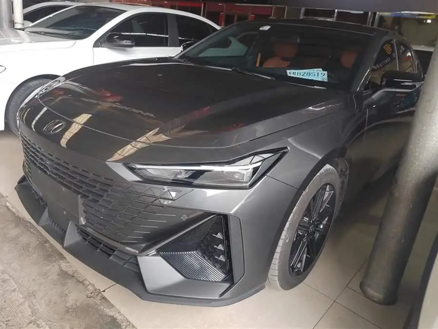 Changan UNI-V 2022 1.5T Premium