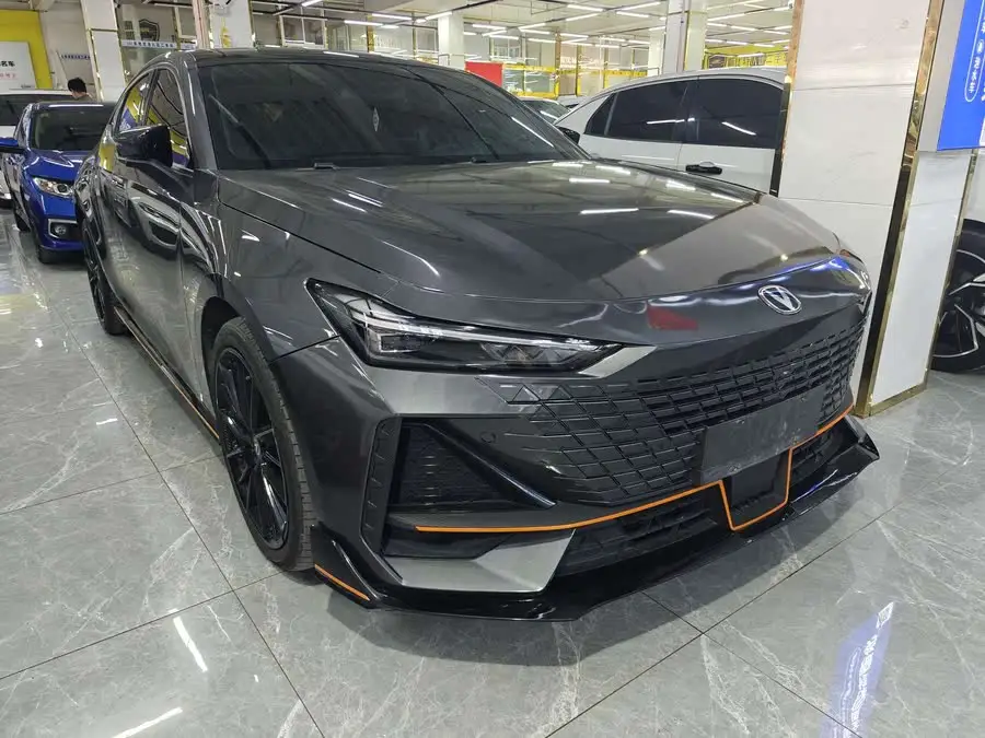 Changan UNI-V 2023 1.5T Sports Version