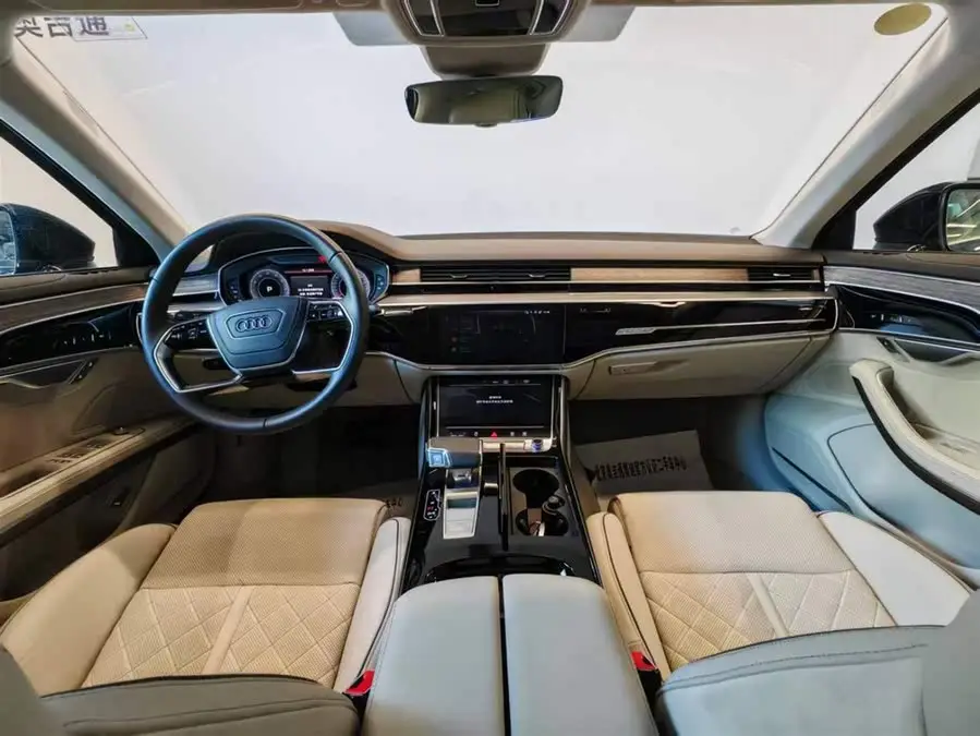 أودي A8 طراز 2024 A8L 55 TFSI كواترو الفئة العليا