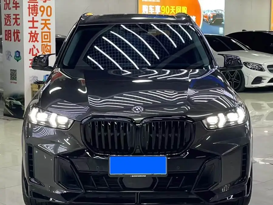 بي إم دبليو X5 2023 xDrive 30Li حزمة الرياضة M