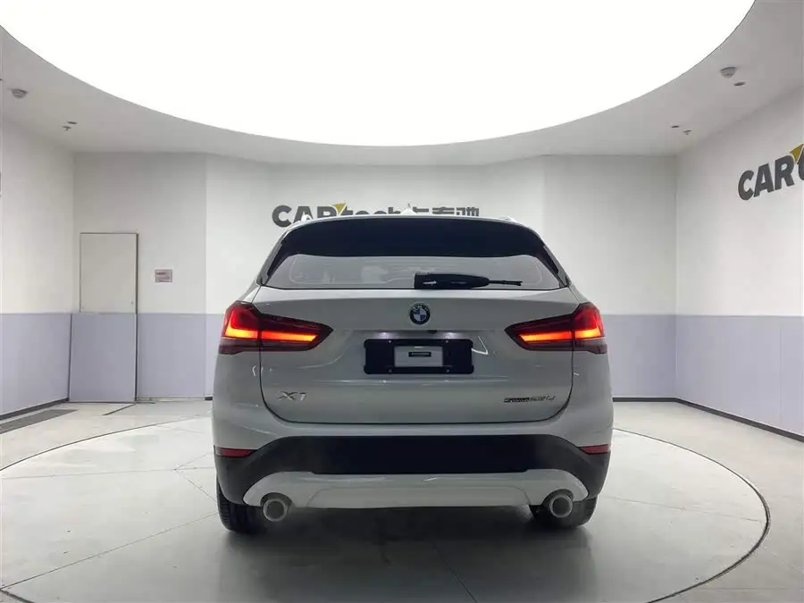 BMW X1 2021 sDrive25Li Leading Edition