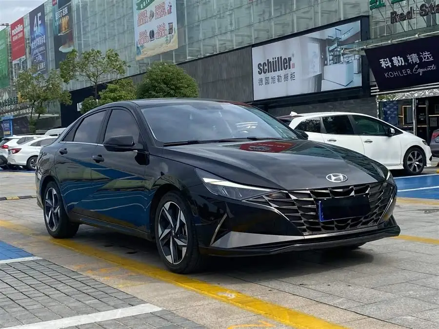 إيلانتر 2021 1.5 لتر CVT LUX الفاخرة