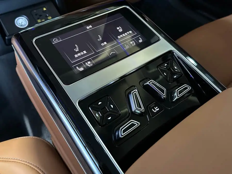 أودي A8 موديل 2024 A8L 55 TFSI quattro الرائد