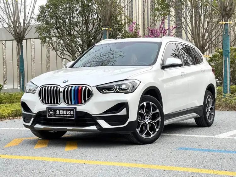 BMW X1 2022 sDrive20Li Luxury