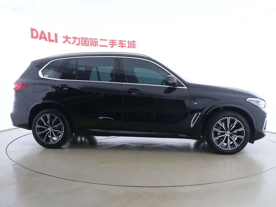 BMW X5 2022 Facelift xDrive 30Li M Sport Package