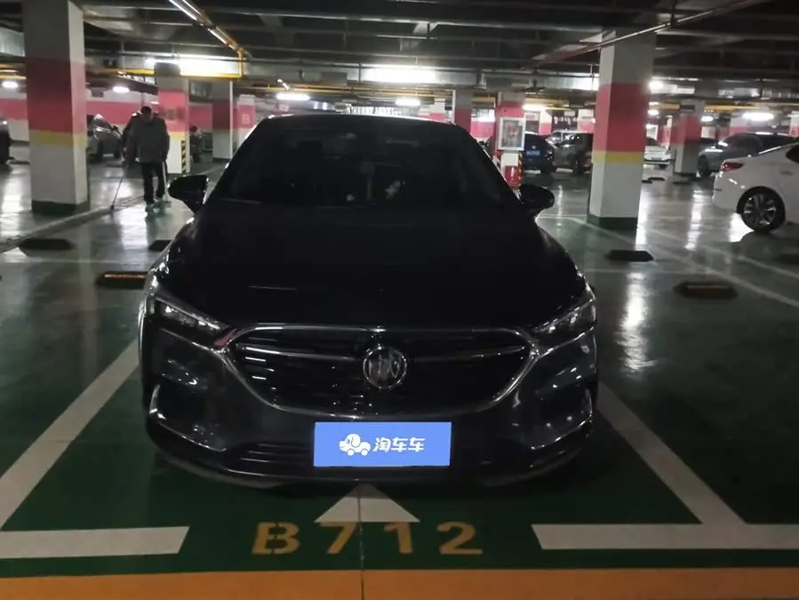 بايك لاكروس 2021 552T الفاخرة