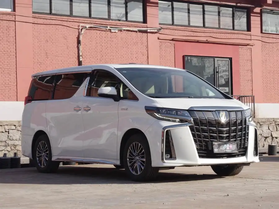 ألفارد 2021 بمحرك مزدوج سعة 2.5 لتر فئة مميزة