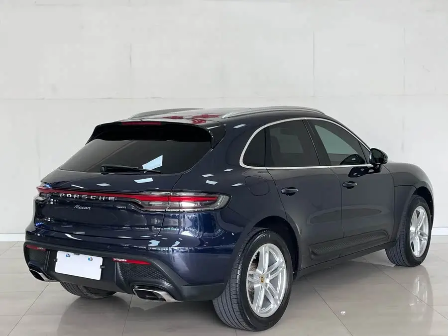 2022 Macan 2.0T
