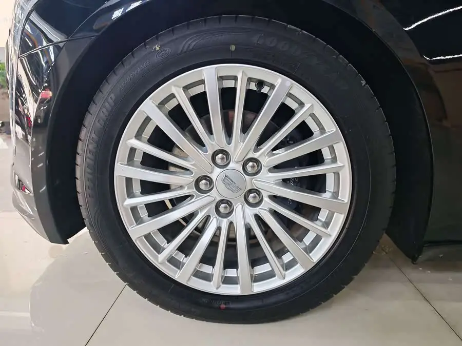 كاديلاك CT6 2021 28T الفاخرة