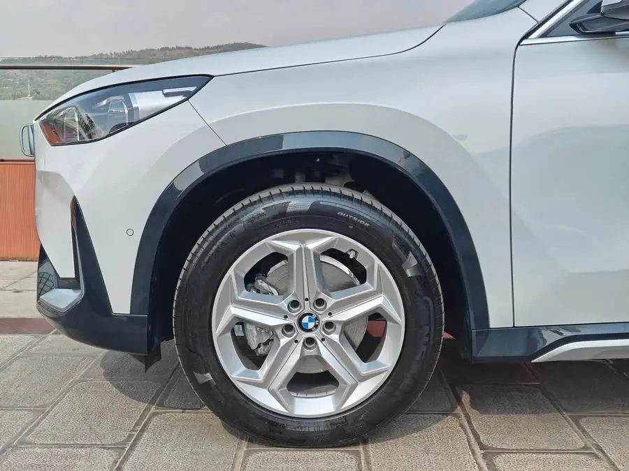 BMW X1 2024 sDrive20Li X Design Package