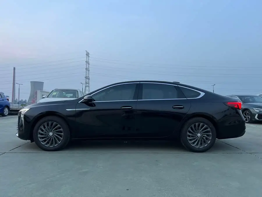 Buick LaCrosse 2025 28T Platinum