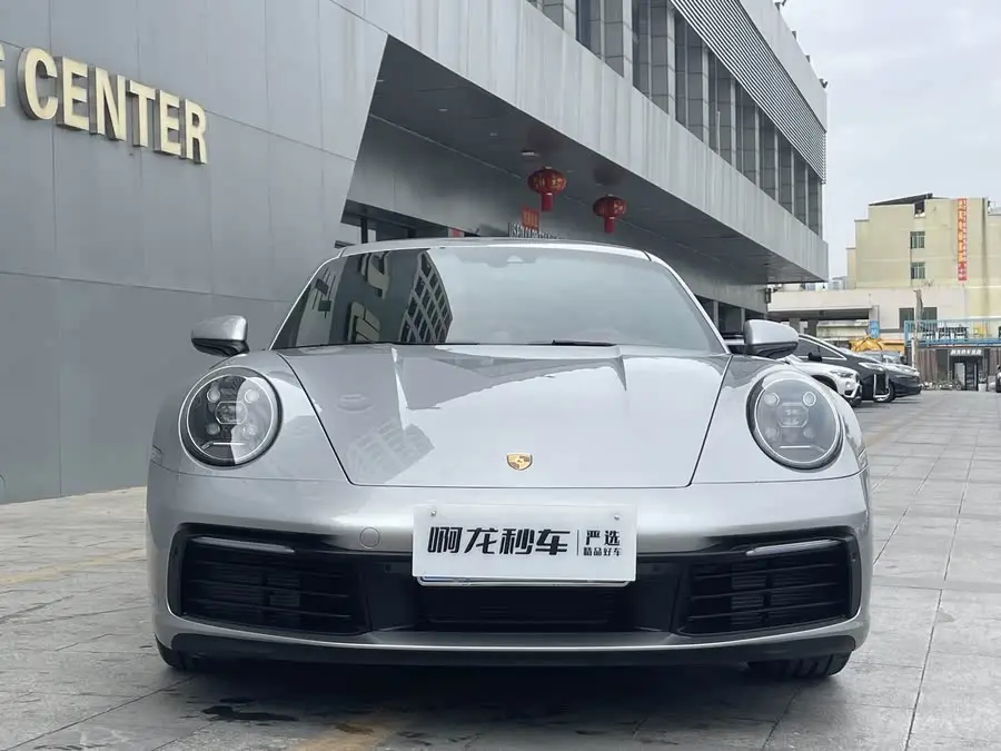 بورش 911 2023 كاريرا 3.0T