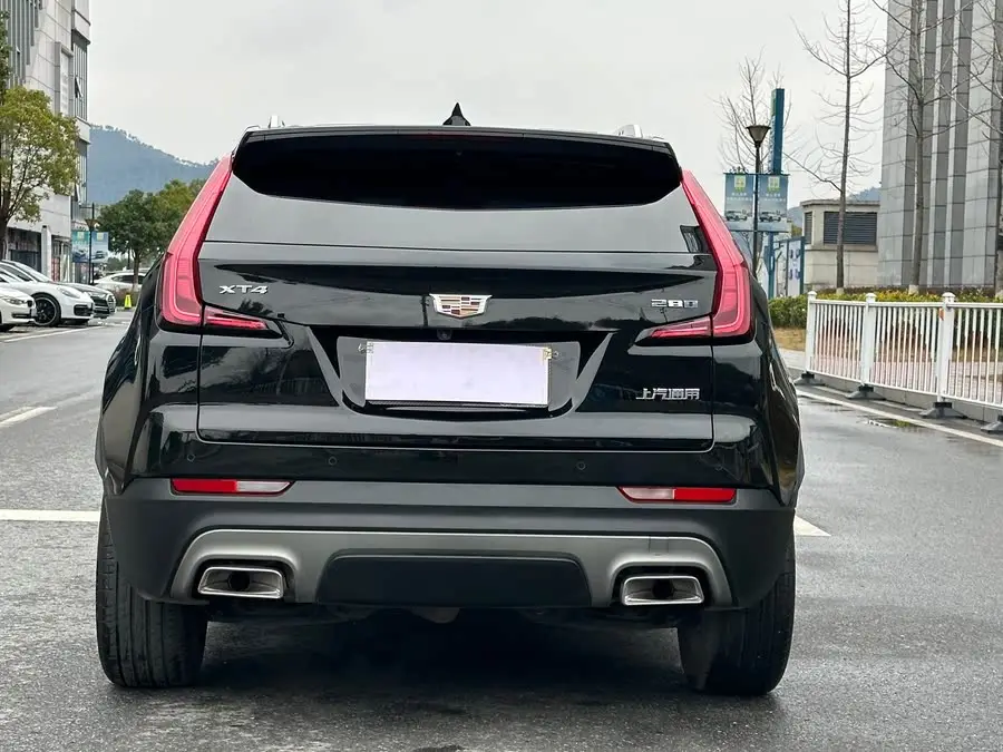 Cadillac XT4 2022 28T Luxury FWD
