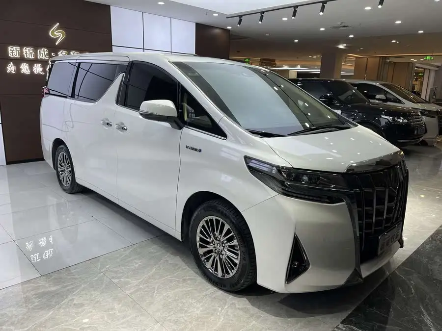 ألفارد 2020 هايبرد 2.5 لتر فئة فاخرة