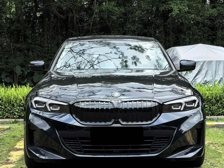 بي إم دبليو i3 2024 eDrive 35 L