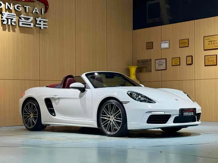 Porsche 718 2022 Model Boxster 2.0T