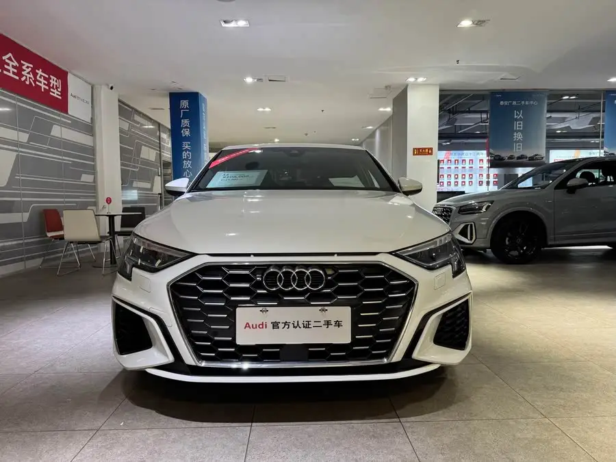 أودي A3 2022 سبورتباك 35 TFSI بروغريسيف