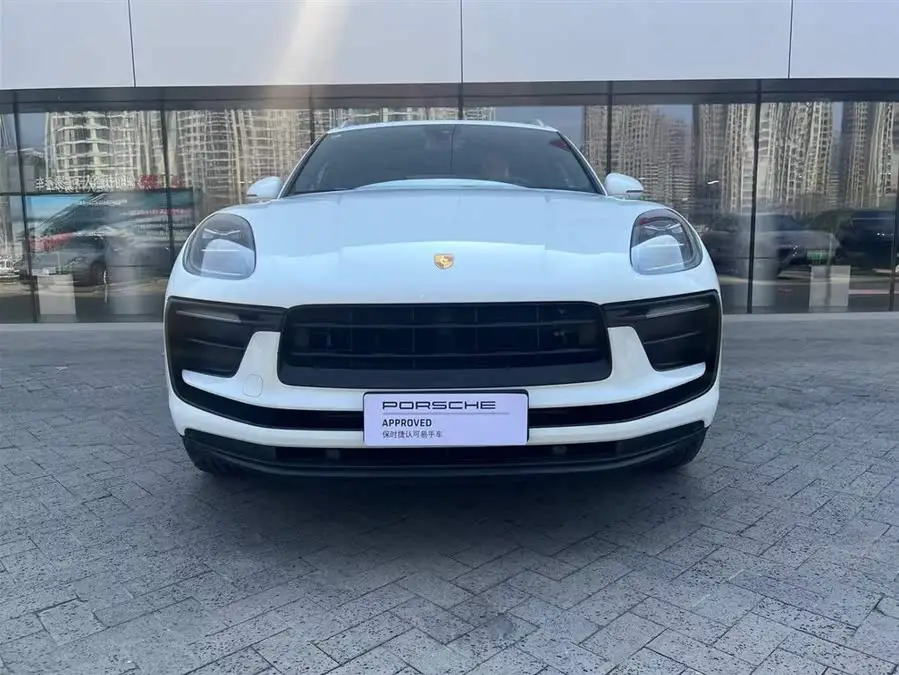 2023 Macan 2.0T
