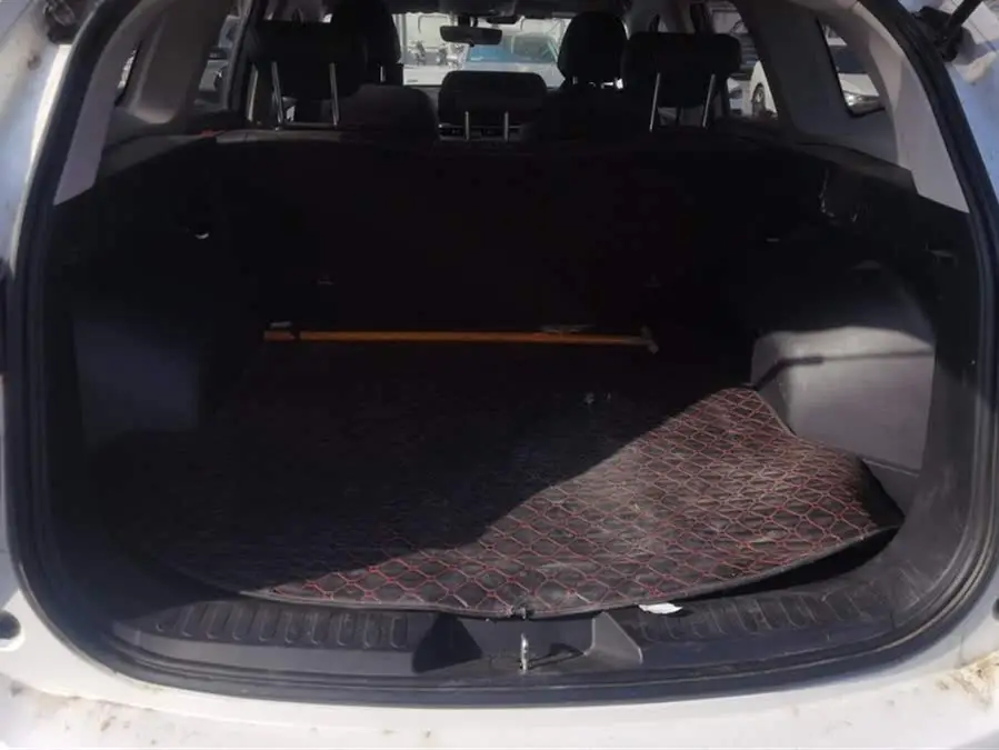 معلومات السيارة الأساسية