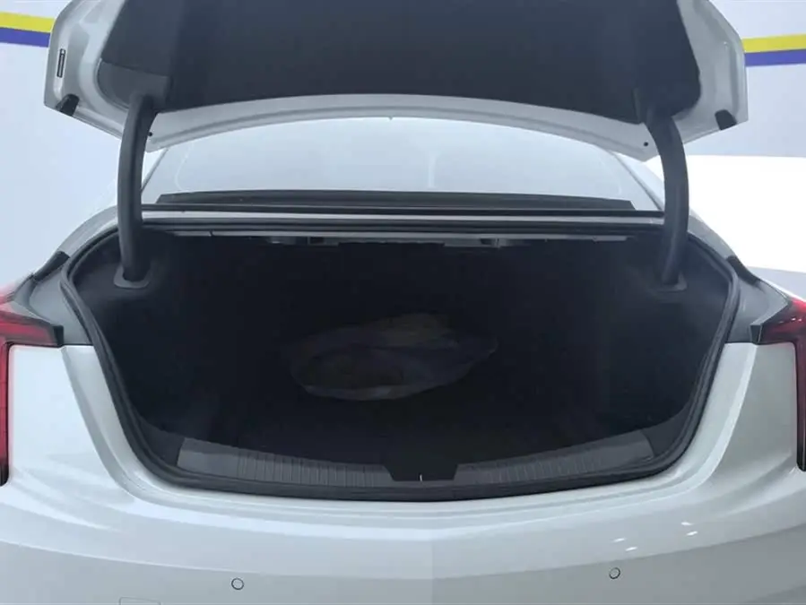 Cadillac CT5 2023 28T Luxury (Standard Version)