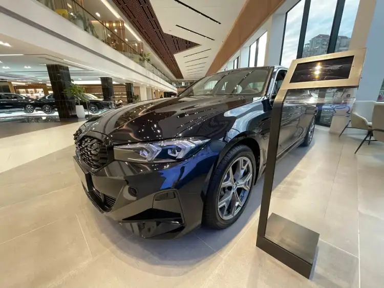 BMW i3 2024 eDrive 35 L