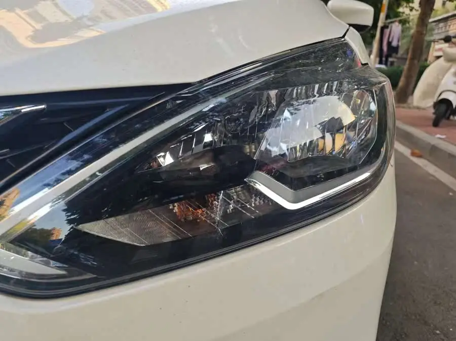 2022 نيسان سيلفي كلاسيك 1.6XL CVT النسخة الفاخرة