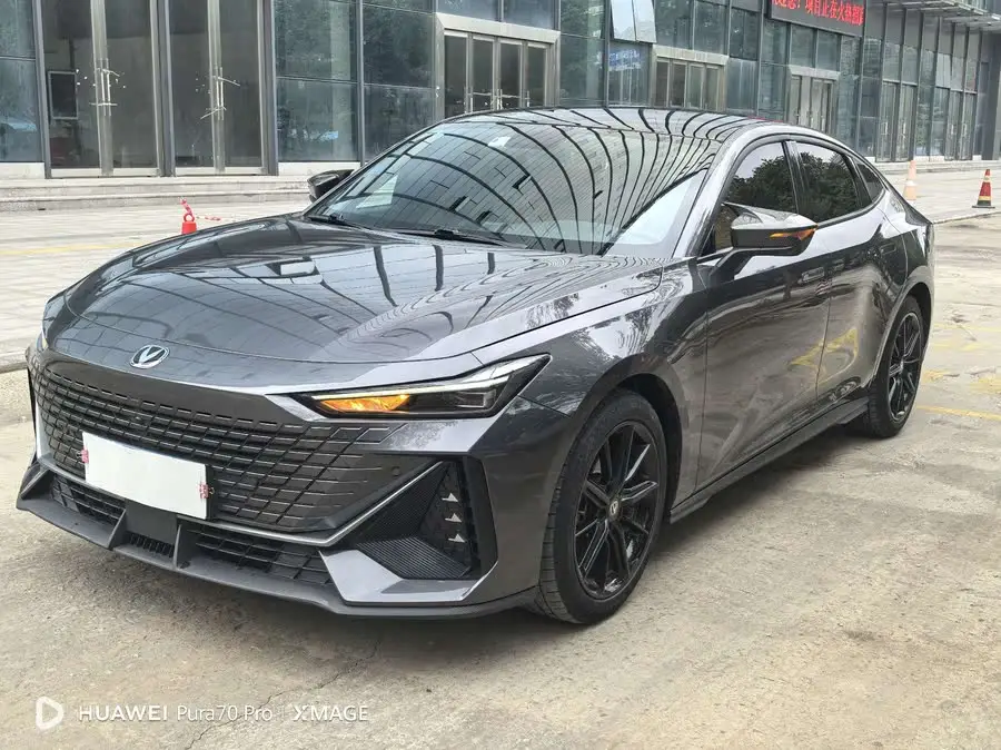 Changan UNI-V 2022 1.5T Premium