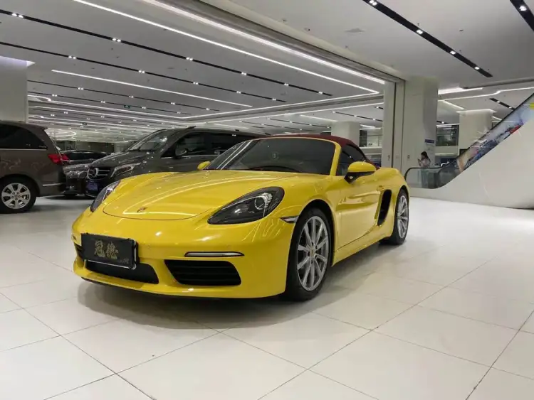 Porsche 718 2018 Model Boxster 2.0T