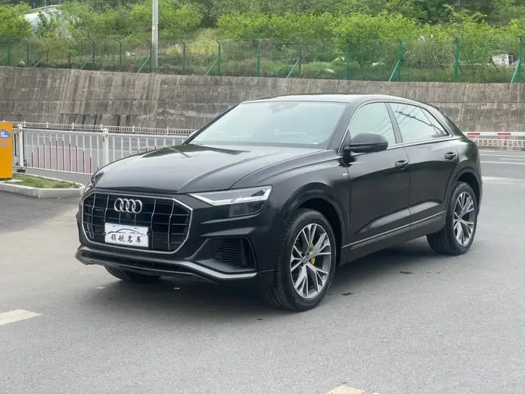 Audi Q8 2019 55 TFSI Luxury Dynamic Model