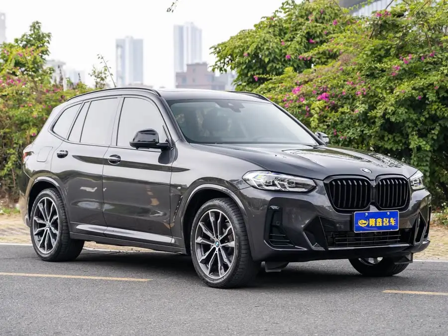 بي إم دبليو X3 2022 xDrive30i الطراز الرائد مجموعة M الرياضية