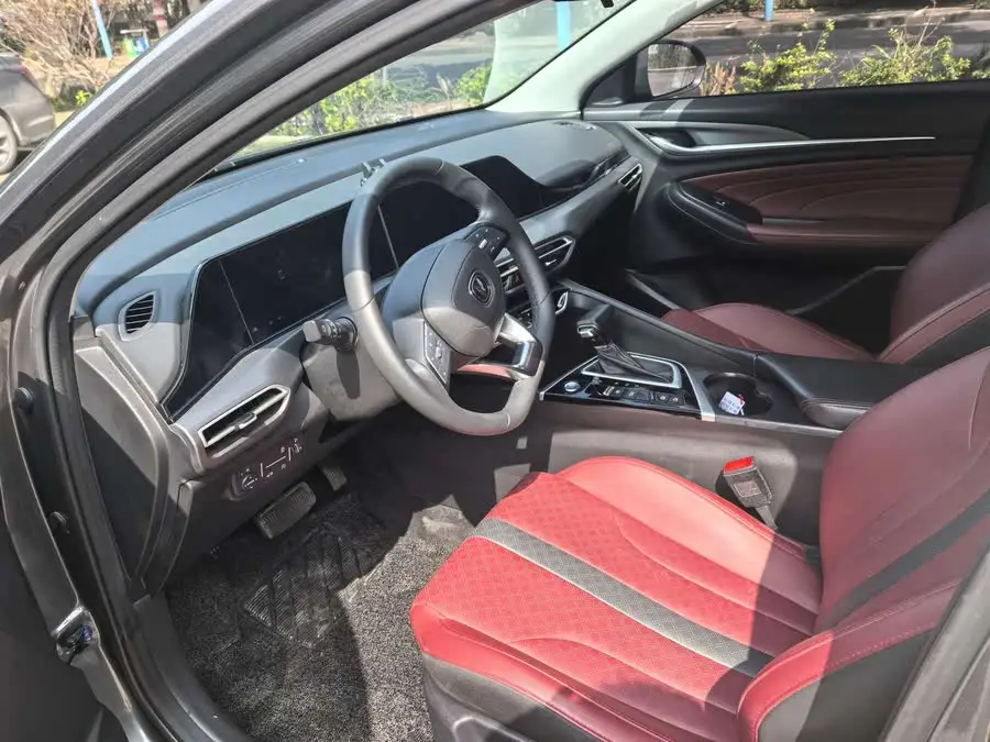 Yidong 2021 Plus Blue Whale NE 1.4T GDI DCT Premium