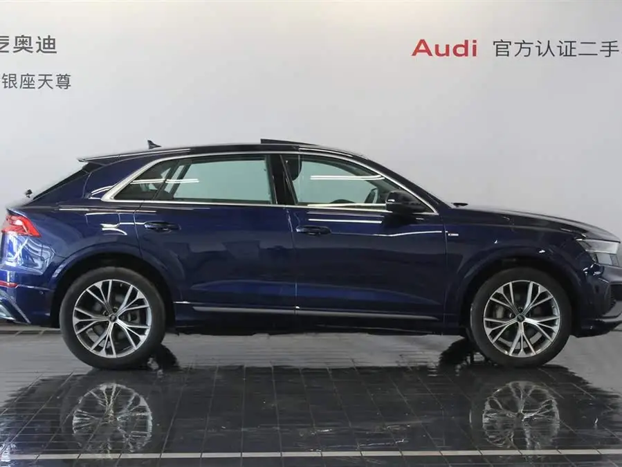 أودي Q8 2024 55 TFSI الديناميكية الفاخرة