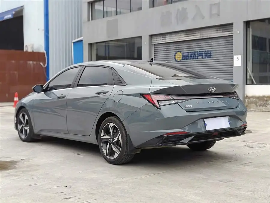 إيلانtra 2022 1.5 لتر CVT LUX