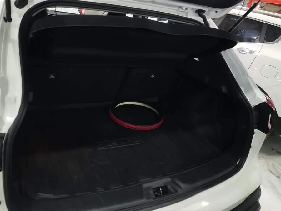 2022 نيسان قاشقاي 2.0 لتر CVT XV بريميوم