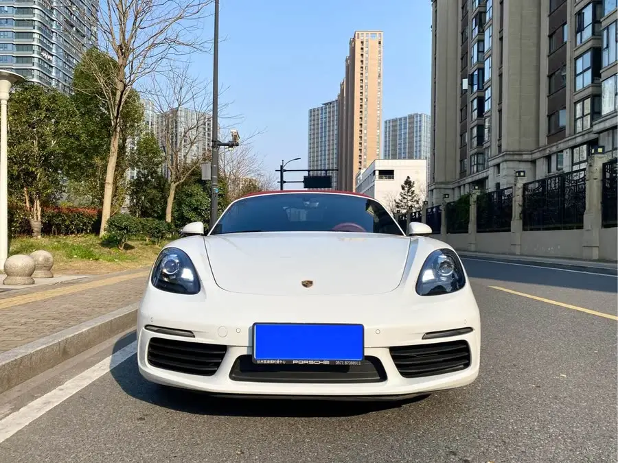 Porsche 718 2020 Model Boxster 2.0T