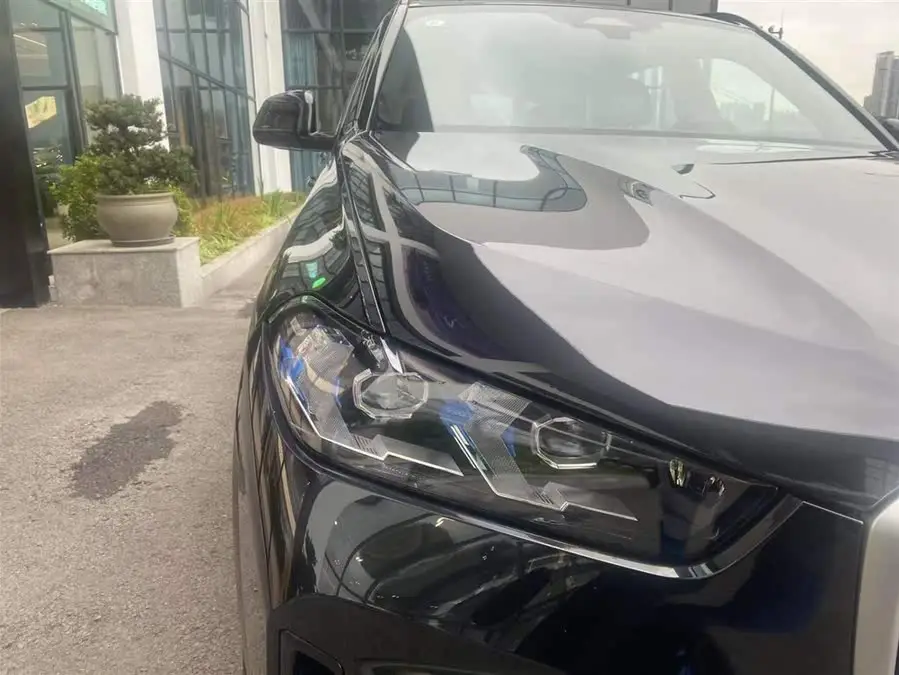 BMW X5 2023 xDrive 40Li M Sport Night Package