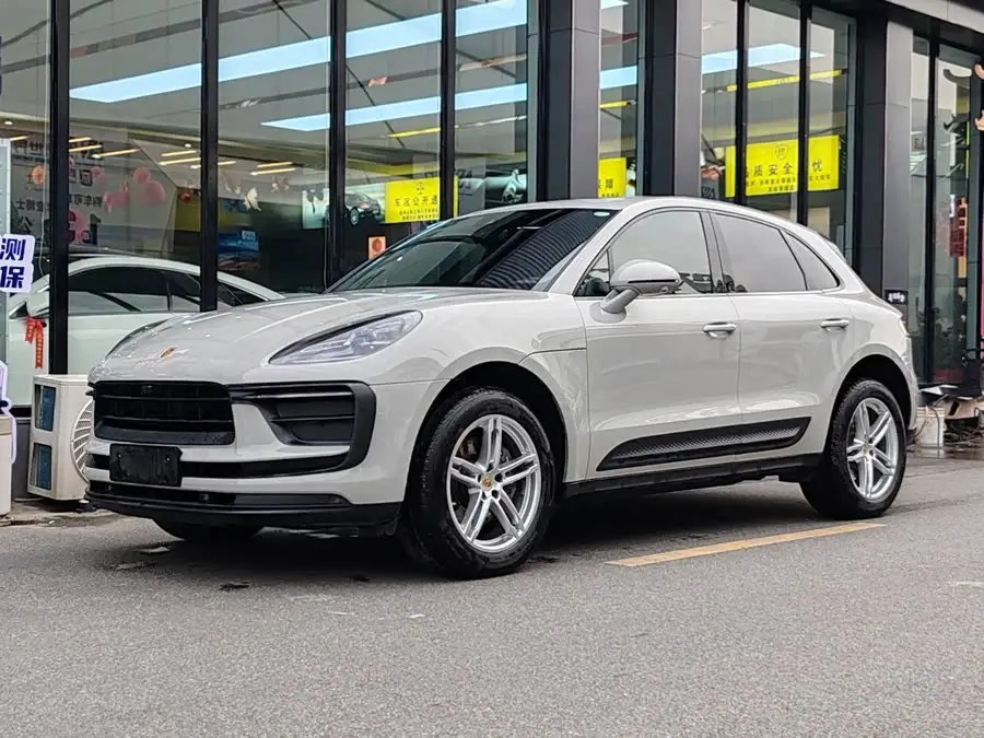 2023 Macan 2.0T