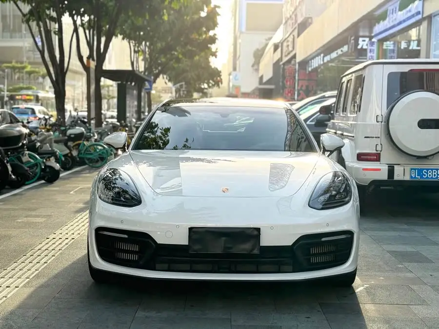 2022 Panamera Executive Platinum Edition 2.9T