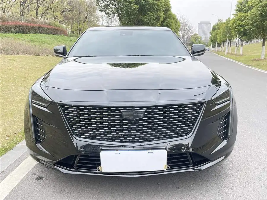 كاديلاك CT6 2022 28T الفاخرة