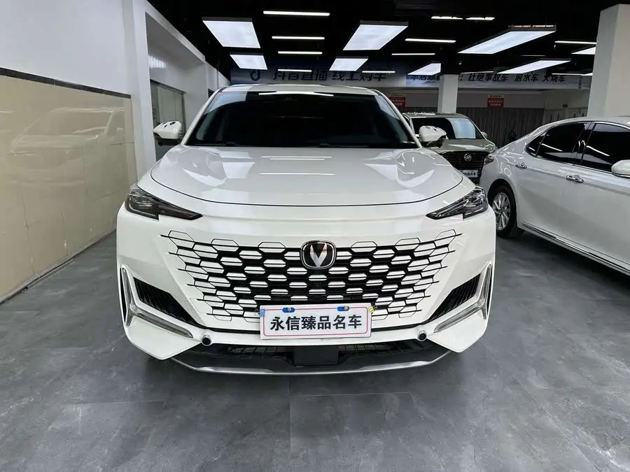 Changan UNI-K 2024 2.0T Two-Wheel Drive Delight Model