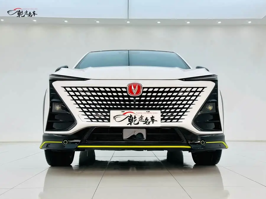 شانجان UNI-T 2023 الجيل الثاني 1.5T نسخة رياضية فاخرة