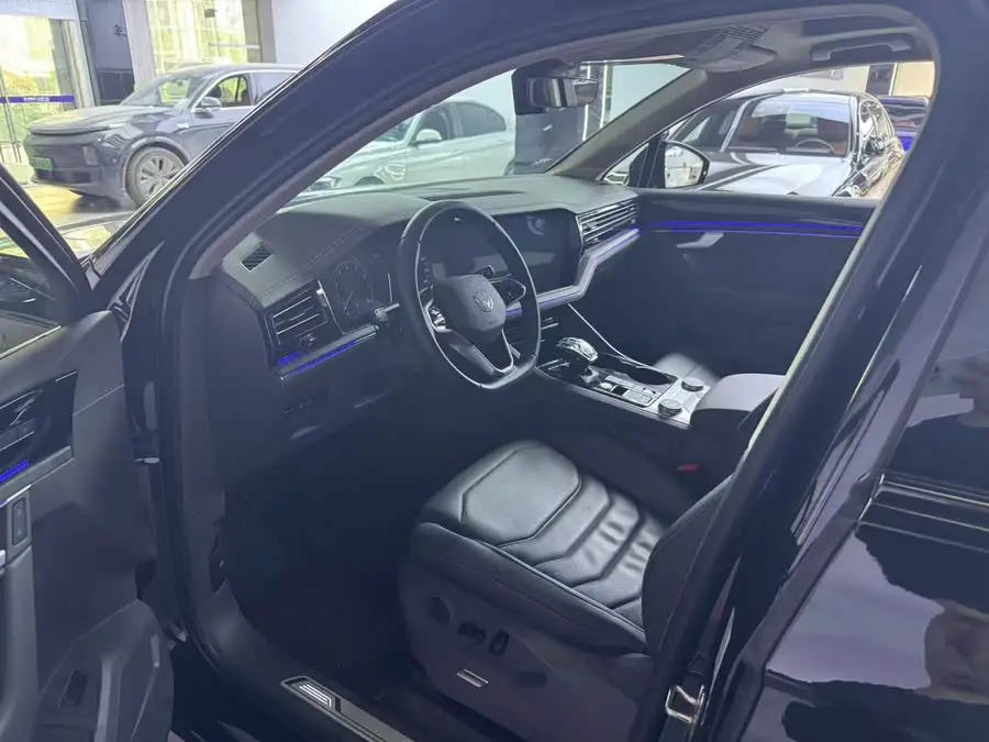 Touareg 2022 3.0 TSI R-Line Black Sport Package