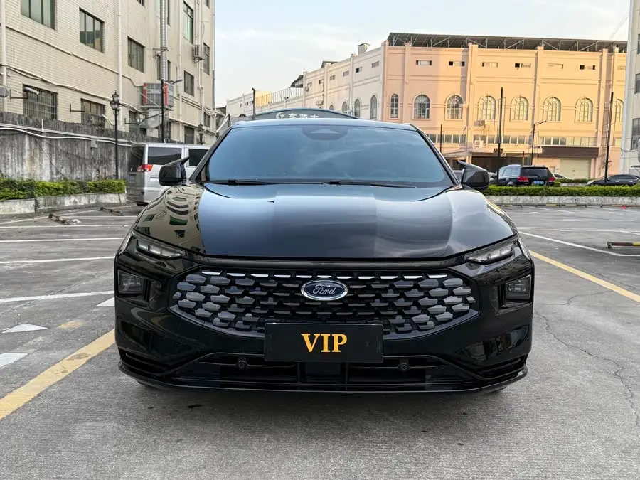 فورد مونديو 2022 الطراز المحدّث EcoBoost 245 تيتانيوم